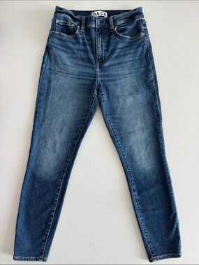 DAZE Women's Skinny Jeans in Medium Blue Wash